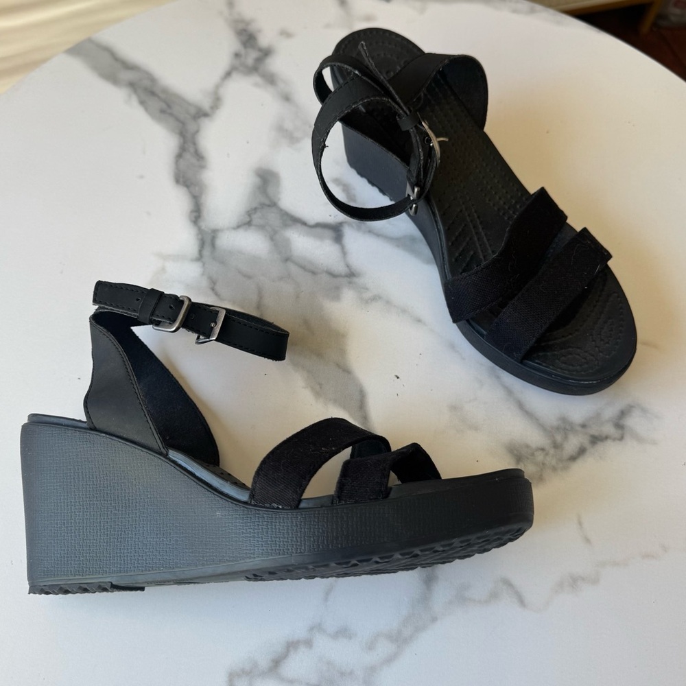 CROCS Black Wedge Sandals